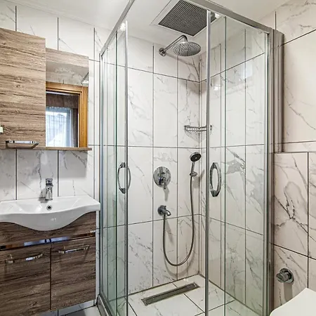 Апартаменты Azad Homes Unkapani